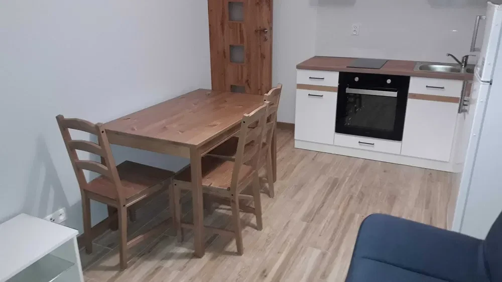 Pokój z aneksem okolice Szpitala Jurasza - 1/6