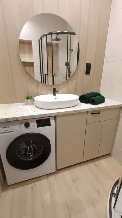 Kawalerka po remoncie na Piotrkowskiej na wynajem - miniatura 5