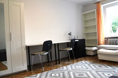 Duży pokój dla studentki 5 min od Uniwersytetu Przyrodniczego - miniatura 4