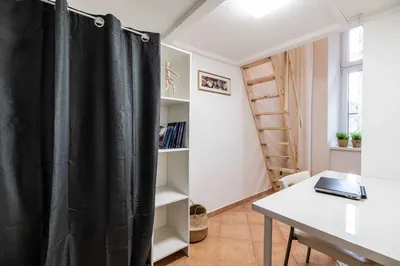 Pokój 1-osobowy z antresolą | Centrum Krakowa | Św. Filipa 11 (1a) | 4 pokoje | 8 min do PK | 13 min do Rynku | Bez prowizji