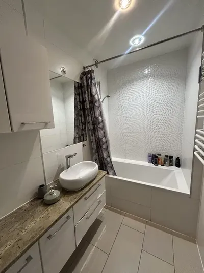 Katowice Ligota mieszkanie 5 pokoi 100 m2, balkon, taras i ogródek do wynajęcia - miniatura 2