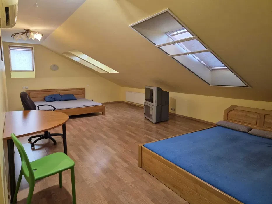 Mieszkanie do wynajęcia 120 m2 - 1/8