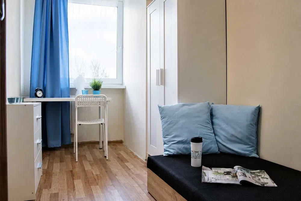 Zamykany pokój 6,5 M² | przy Parku Śląskim - 1/3