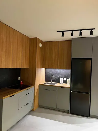 Wynajmę bezpośrednio przestronne, w pełni wyposażone mieszkanie o powierzchni 42 m², zlokalizowane na parterze w Łodzi przy ul. Telefonicznej