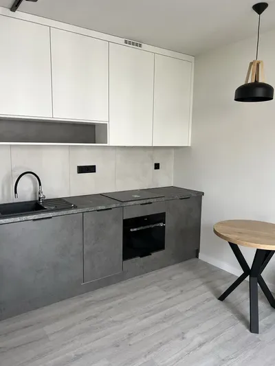 Atrakcyjne mieszkanie 27m2 ul. Lotnicza , Centrum - miniatura 2