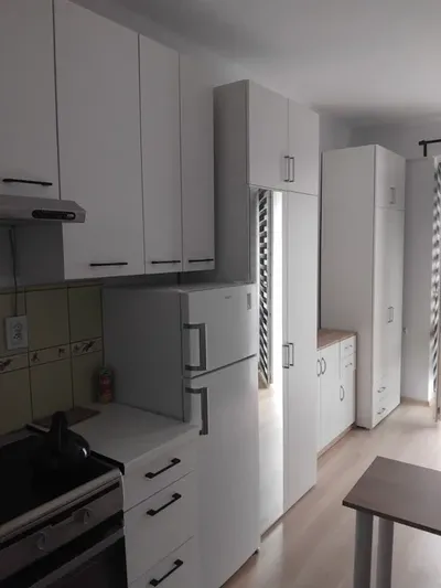 Kawalerka do wynajęcia - miniatura 2