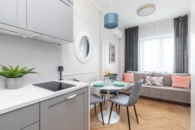 Batorego 33 | Mokotów | Klimatyzacja, balkon, TV | SGH 3 min, metro Pole Mokotowskie 4 | wolne od 01.10
