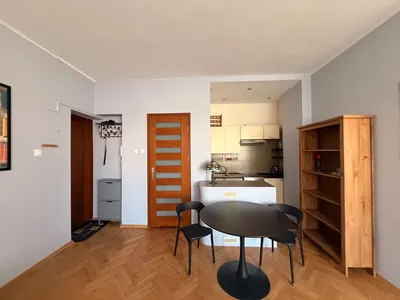 Kawalerka w centrum do wynajecia - miniatura 4