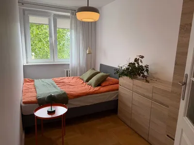 Gdynia Śródmieście | 2 pokoje | blisko SKM | balkon | winda | widok na zieleń - miniatura 3