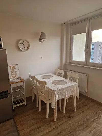 Wynajmę piękną, jasną kawalerkę 31m2 na Bródnie (ul. Turmoncka) - miniatura 4
