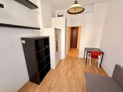 Kawalerka Kraków Stare Miasto Karmelicka centralne ogrzewanie właściciel - miniatura 3