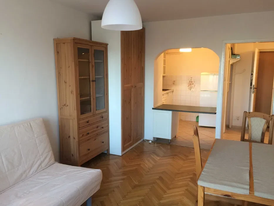 Kawalerka do wynajęcia Poznań os. Przyjaźni - 1/7