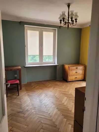 2 pokoje duża kuchnia - miniatura 4