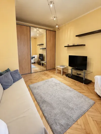 Duza kawalerka 33m2 przy parku