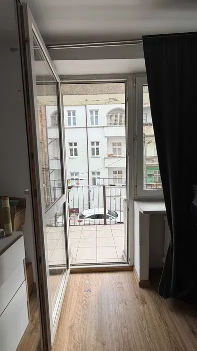 Ładne 2 pokojowe mieszkanie z balkonem Jeżyce-Centrum, 4 min do tramwaju PESTKA - miniatura 4
