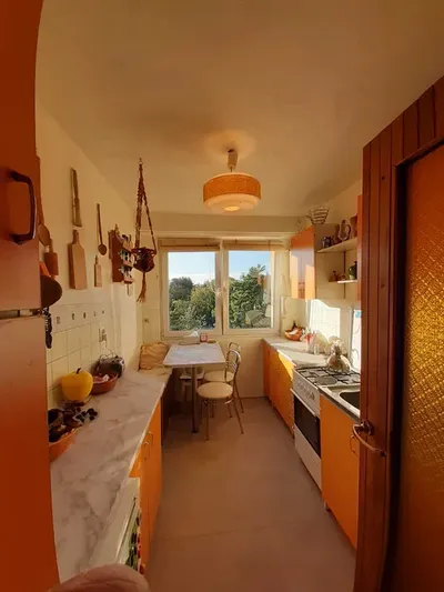 Bezpośrednio Від власника, Karolew/Retkinia, 2 pok. 48m2, 4piętro winda, 10 min do centrum, widok na zieleń. jasne, świeżo odnowione - miniatura 4