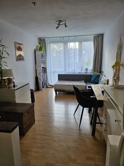 Wynajmę kawalerkę blisko morza - miniatura 3