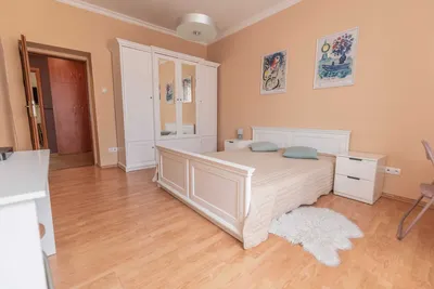 Do wynajęcia 3-pokojowe mieszkanie w kamienicy przy Rynku - miniatura 3