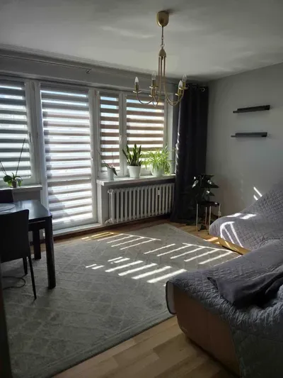 Zadbane, 2 pokoje z kuchnią i balkonem – Stegny – Mokotów- Warszawa - miniatura 2