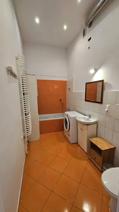 2-pokojowe mieszkanie 52m2 przy Rynku Podgórskim - obok piękny park - miniatura 2