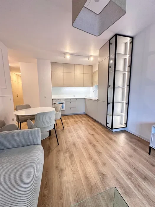 3 Pokoje, 59mkw, umeblowane, Winnica, garaz, apartamentowiec - 1/7