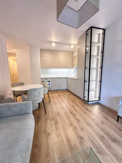 3 Pokoje, 59mkw, umeblowane, Winnica, garaz, apartamentowiec