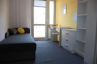ul. Podchorążych, centrum, pokój 10m2 z balkonem, osobno WC, blisko AWF, WSB, SUM, US, Akad. Muz