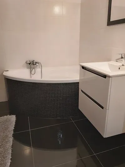 Wolna od 1.11 kawalerka 30 metrów parter+34 metrowy taras ul.Strzeszyńska(Podolany). - miniatura 5
