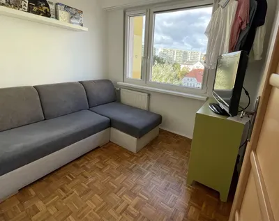 Trzy pokoje Wzgórze Wolności 50m2 winda - miniatura 3