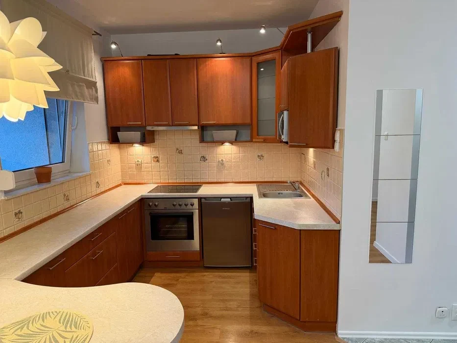 Przytulna kawalerka 34 m² na Piątkowie po remoncie –wynajem od października - 1/8