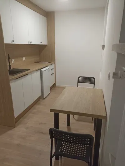 Wynajmę kawalerkę bez czynszu - miniatura 2