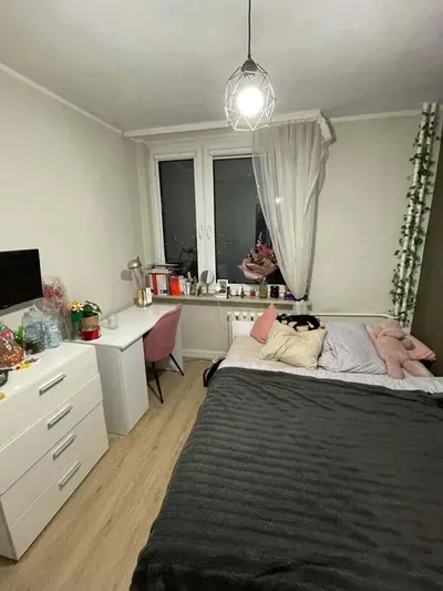 Wynajmę dwa nieprzechodnie pokoje