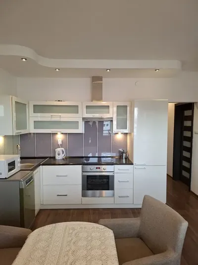 Wynajmę bezpośrednio mieszkanie 35 m² 2 pok.piętro 2/3, miejsce garażowe - miniatura 3
