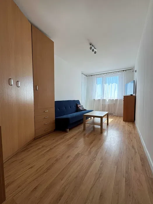 3-pokojowe jasne mieszkanie z oddzielną kuchnią - Kraków, Czyżyny - 1/8