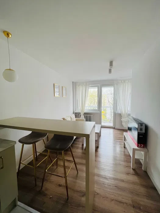 Dwa pokoje na Powiślu * Balkon * Dostępne od 1.08 ! - 1/7