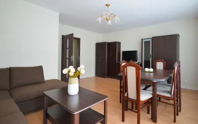 Przestronne mieszkanie 2 pokoje 48m Pieczewo ul. Sikiryckiego oddzielna kuchnia - odświeżone, odmalowane - miniatura 2