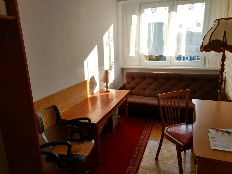 Pokój jednoosobowy umeblowany do wynajęcia Osiedle Dekerta - 1/8