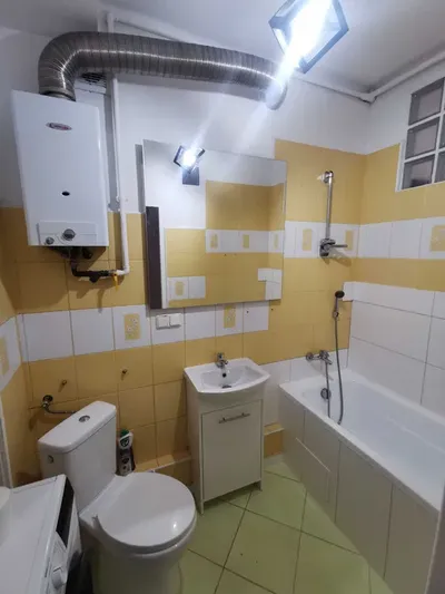Kawalerka 35 m² do wynajęcia – Gliwice, centrum, parter - miniatura 4