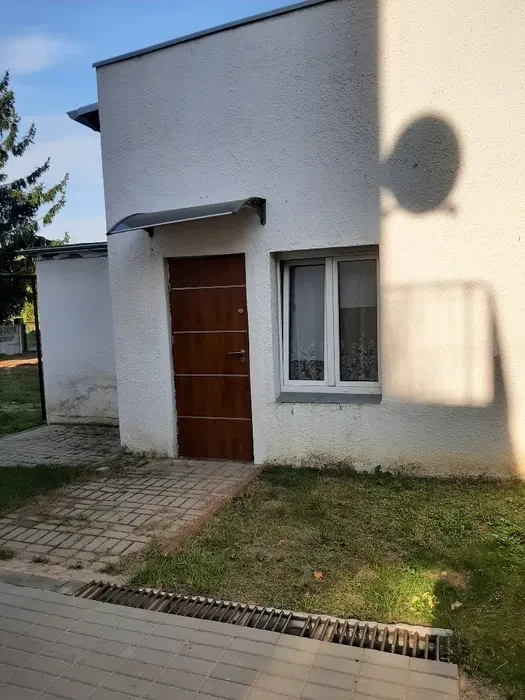 Mieszkanie 2-pokojowe na wynajem - 1/8