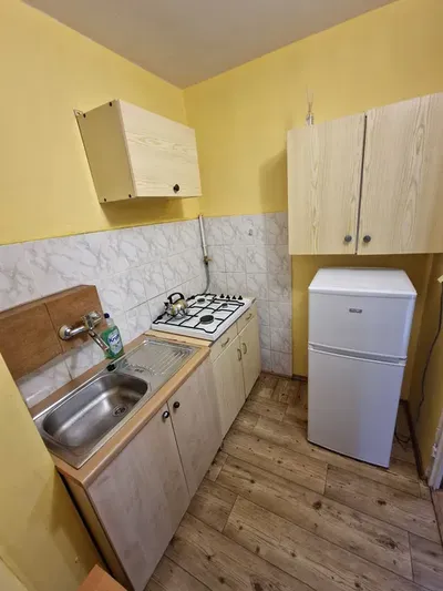 Wynajmę kawalerkę na Bielanach - miniatura 4