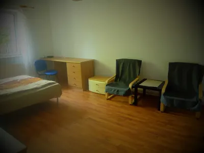Gdynia centrum-duży pokój blisko SKM, m .parkingowe-1100zł - miniatura 5