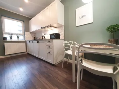 Przy Dworcu Zachodnim ,ul. Stańczyka - kawalerka 30m2, osobna kuchnia, duży balkon - miniatura 4