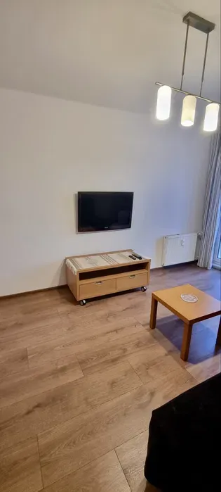 Mieszkanie Koszutka | 2 ustawne pokoje | 4min od Rynku | Wysposażone | Parking | Po remoncie | 1 pietro - miniatura 3