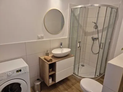 Komfortowy pokój w bardzo dobrej lokalizacji (25 min do Sródmieścia) - miniatura 2