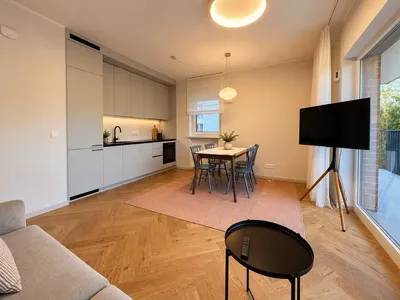 Praga-Północ | 70m2 | 3 pokoje | parking| komórka | Metro Szwedzka - miniatura 2