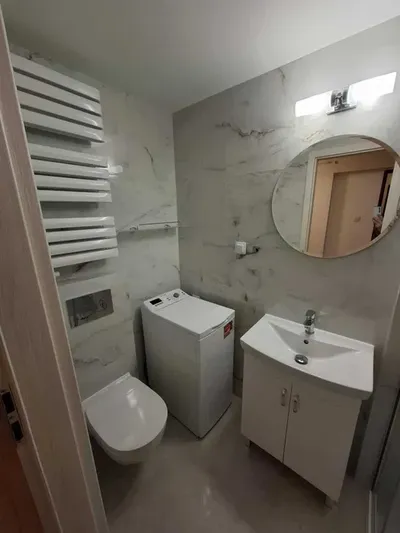 Kawalerka do wynajęcia 48 m² – wyjątkowo duża, 15 minut od Rynku, ul. Milicka (boczna ul. Żmigrodzkiej) - miniatura 5