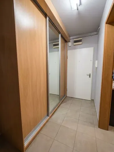 Mieszkanie do wynajęcia, 50m2, Mydlniki - miniatura 2