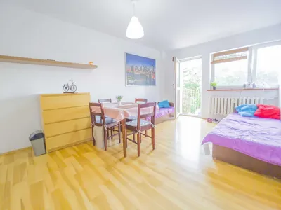 Duży dwuosobowy pokój z balkonem 19 m² – Bielany, Literacka 2, Wynajmę duży pokój
