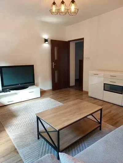 Wynajmę mieszkanie 2 pokojowe w Gdyni Chyloni - miniatura 2
