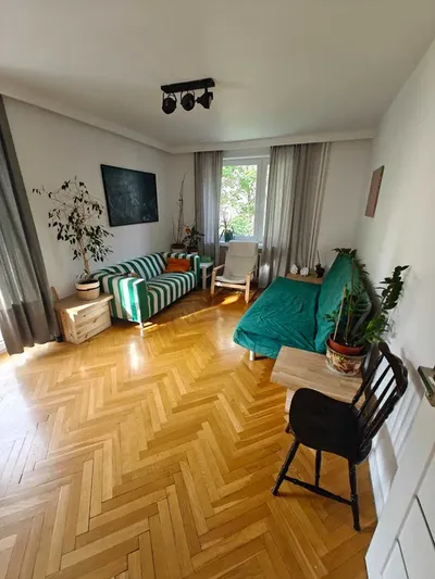 3 pokoje przy Hożej | Śródmieście | 60,5 m² | 3 stronne | Balkon | Wolne od zaraz | Bez pośredników